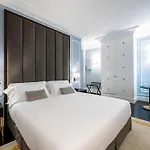 Hotel Glimpse 4*