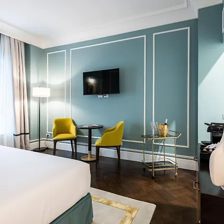 Hotel Glimpse 4*