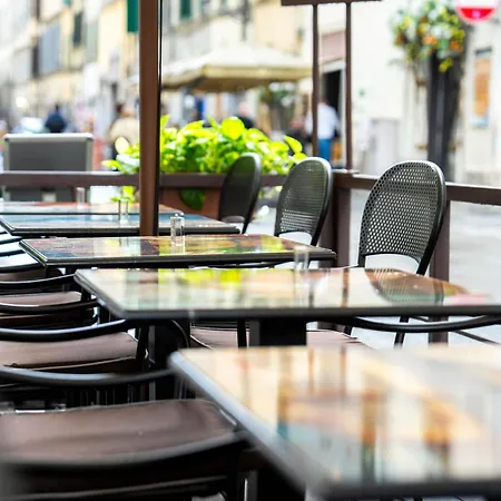 Glimpse Hotel Florencia